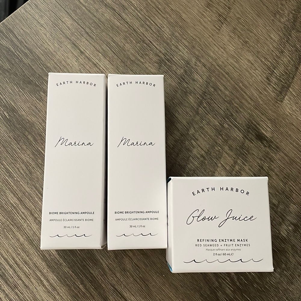 Earth Harbor Marina Serum and Glow Juice Mask